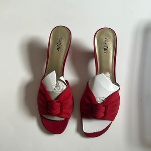 Women’s East5th Red Heels: Women's 11